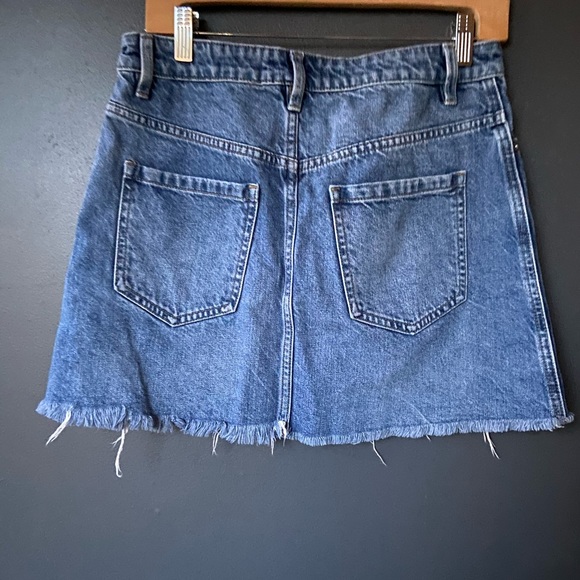 Free people denim zip up mini skirt size 28 - Picture 2 of 3